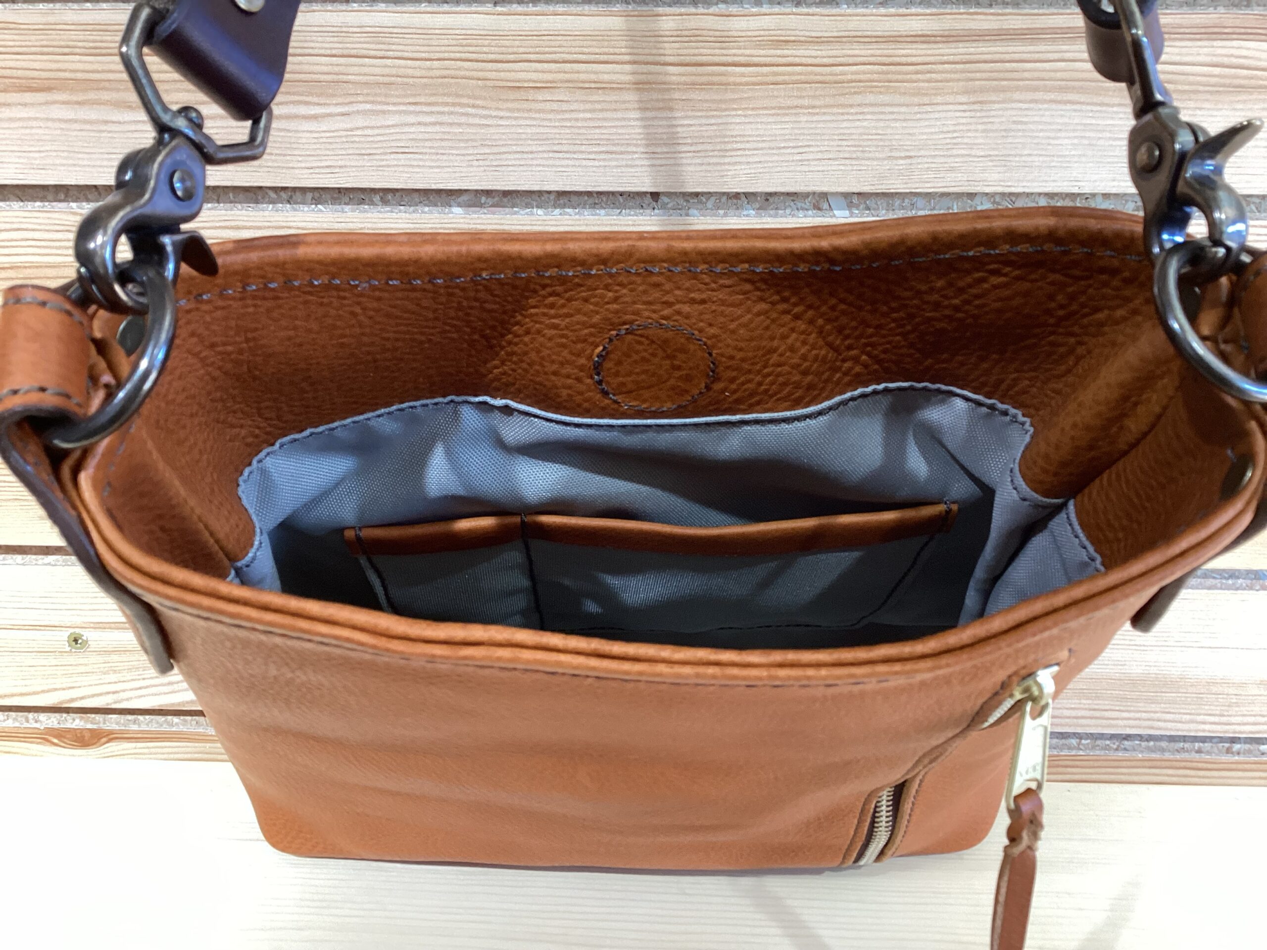 Amber Crossbody Bag - Image 5