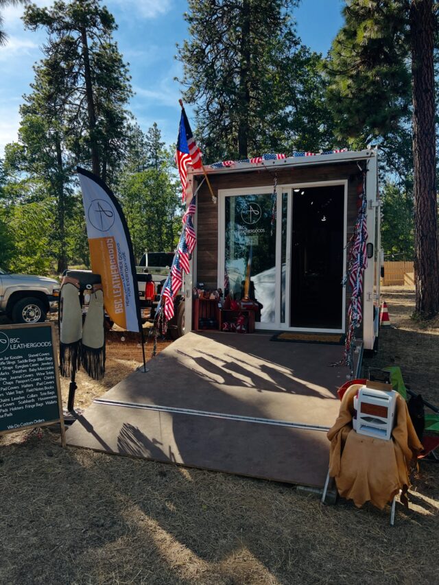 🤠🤠All set up and ready for shoppers up here in Bickleton for the rodeo! Let’s go!!